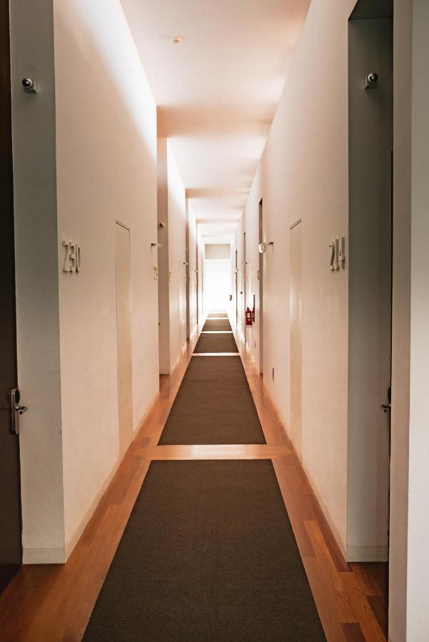M'Ar De Ar Aqueduto Hotel Evora Luaran gambar A typical corridor
