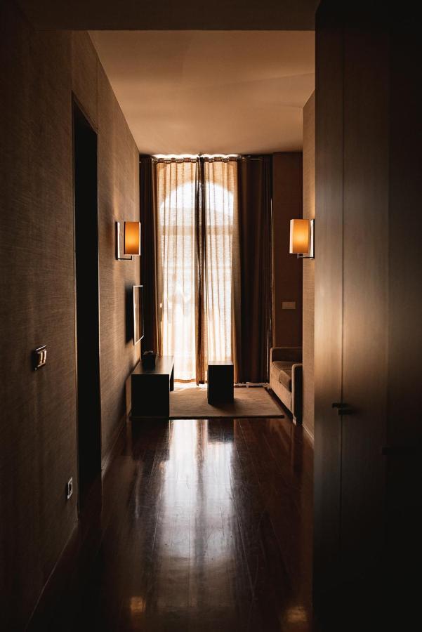 M'Ar De Ar Aqueduto Hotel Evora Luaran gambar A room at the Mandarin Oriental, Milan