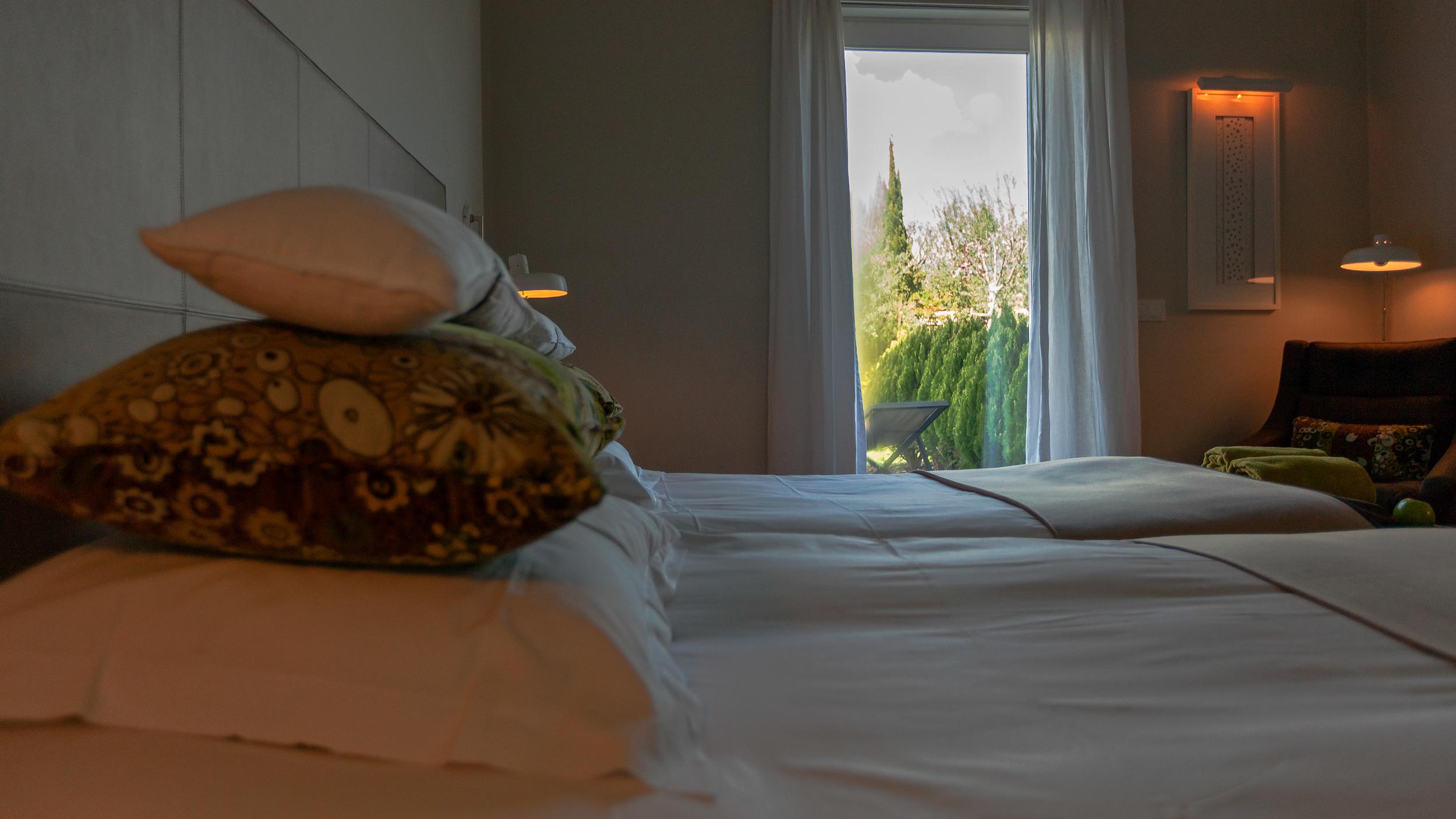 M'Ar De Ar Aqueduto Hotel Evora Luaran gambar A bedroom at the hotel