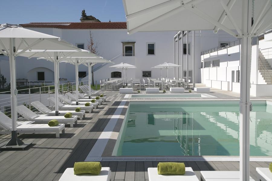 M'Ar De Ar Aqueduto Hotel Evora Luaran gambar The pool at the hotel