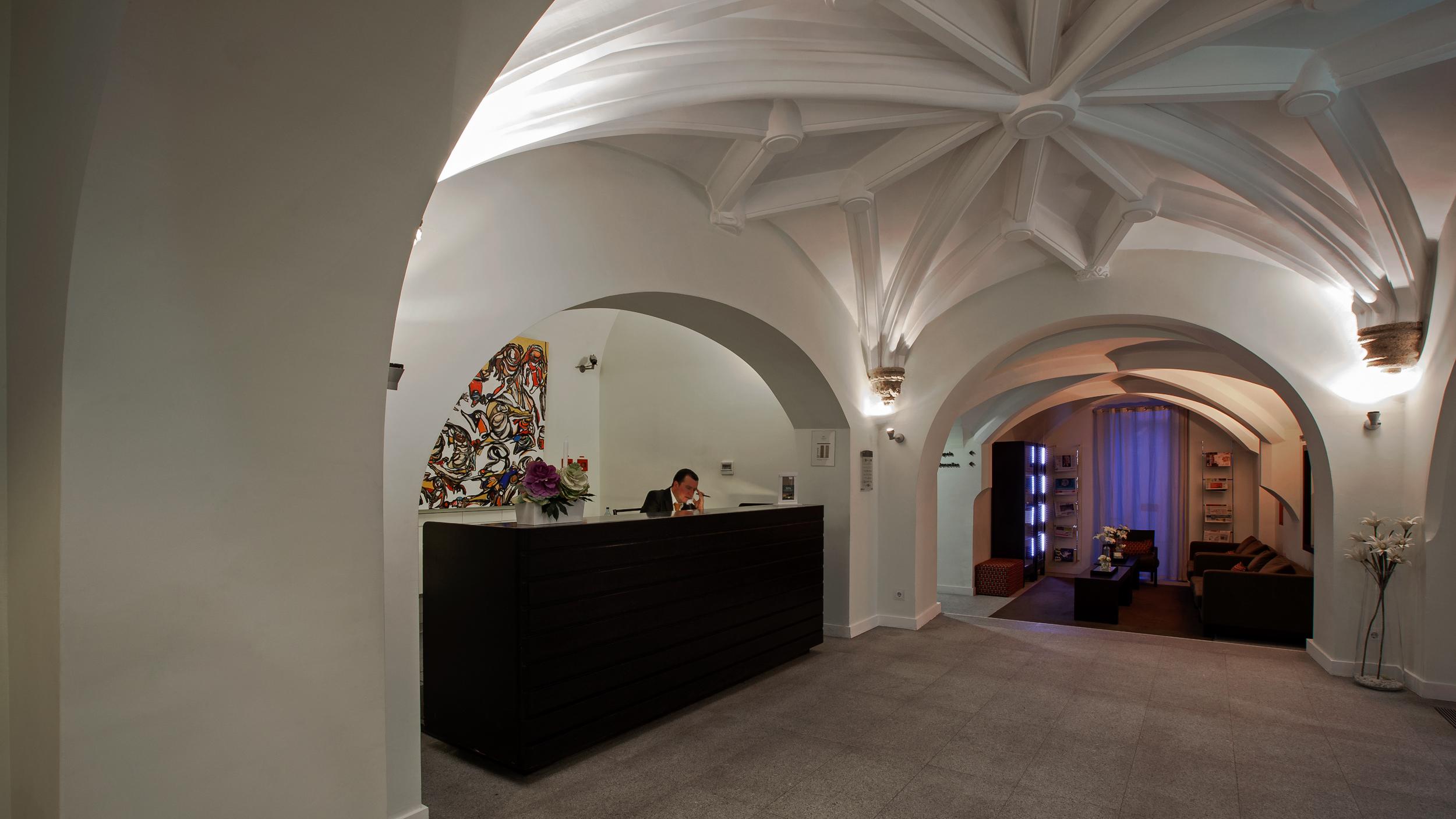 M'Ar De Ar Aqueduto Hotel Evora Luaran gambar The interior of the hotel